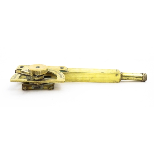 1178 - An early 20thC brass handheld sextant, approx 6 1/4