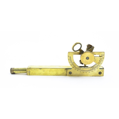 1178 - An early 20thC brass handheld sextant, approx 6 1/4