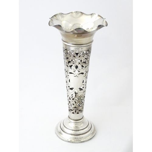 520 - A silver centrepiece epergne stand of fluted form with pierced hallmarked Chester 1906, maker Walker... 