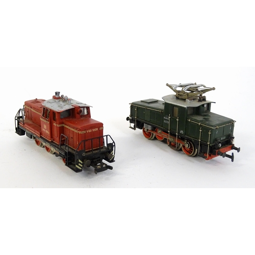 852 - Toys - Model Train / Railway Interest : A large quantity of Marklin railway items to include electri... 