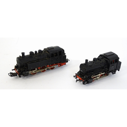 852 - Toys - Model Train / Railway Interest : A large quantity of Marklin railway items to include electri... 