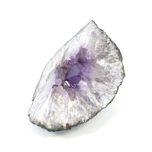 1072 - Natural History / Geology Interest: An amethyst crystal geode. Approx. 5 1/4