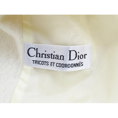 1296 - Vintage fashion / clothing: A Christian Dior Tricots et Coordonnes cream wool and alpaca jacket. Che... 