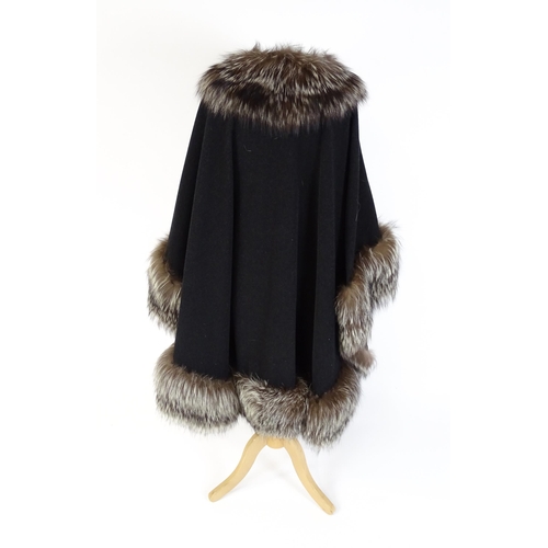 1304 - Vintage fashion / clothing: A dark grey wool and cashmere cloak with fur trim by Barone, Parma