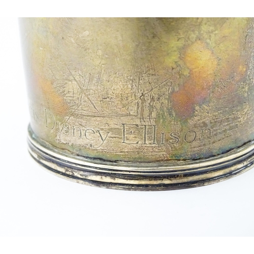 296 - A George V silver beaker hallmarked London 1934 with jubilee mark, maker Carrington and Co. Approx 3... 