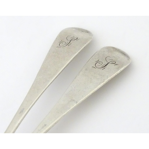 329 - A pair of silver salt spoons hallmarked London 1832, maker James Payne. Approx. 4