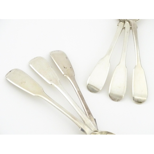 340 - A set of six silver Fiddle pattern teaspoons hallmarked London 1834, maker A B Savory & Sons. Approx... 