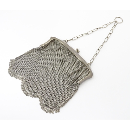 341 - A silver bag / purse of chain mesh form, bearing import marks for Chester 1915, imported Jose Herman... 