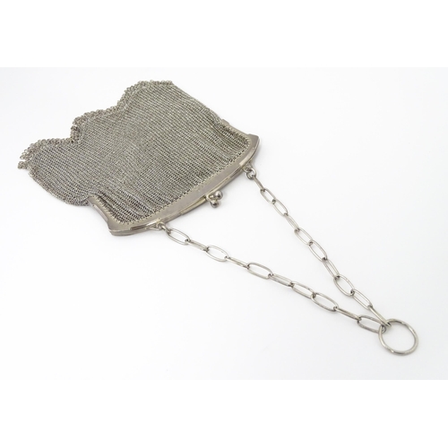 341 - A silver bag / purse of chain mesh form, bearing import marks for Chester 1915, imported Jose Herman... 