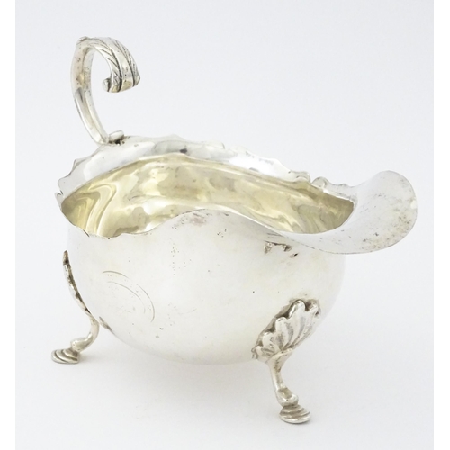 382 - A Victorian silver sauce boat hallmarked Birmingham 1893, maker George Nathan & Ridley Hayes. Approx... 