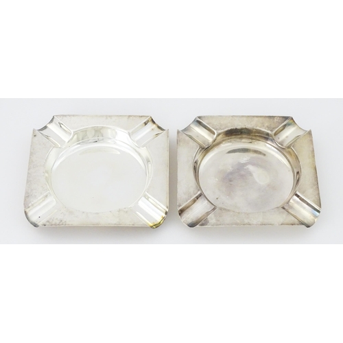 478 - A pair of silver ashtrays with engine turned decoration hallmarked Birmingham 1961, maker Lansen Ltd... 