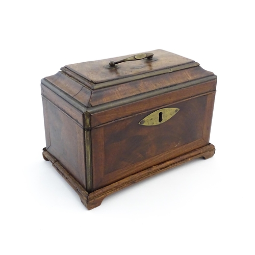 1089 - A 19thC mahogany caddy / box, opening to reveal three section within. Approx. 7