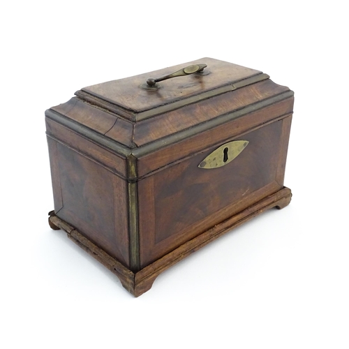 1089 - A 19thC mahogany caddy / box, opening to reveal three section within. Approx. 7