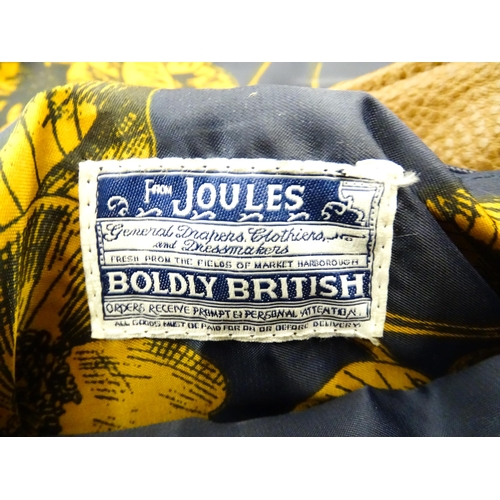 1327 - Vintage fashion / clothing: Two Joules tweed handbags. The largest approx. 13