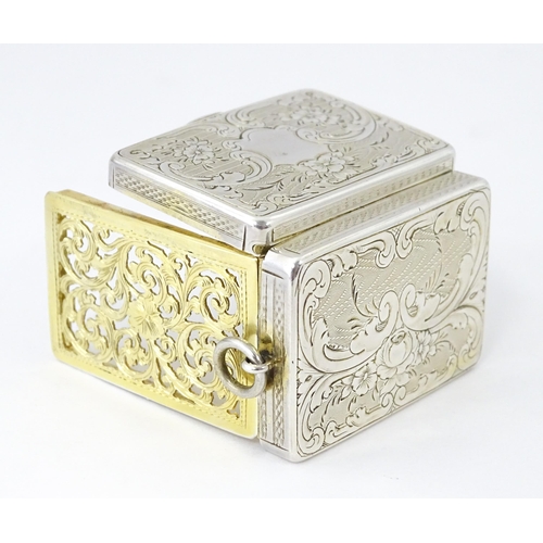 412 - A Victorian silver vinaigrette with gilt interior, hallmarked Birmingham 1857, maker Aston & Son. Ap... 