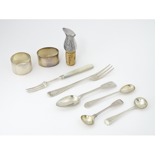 415 - A quantity of assorted silver items to include a napkin ring hallmarked Birmingham 1943, maker J B C... 