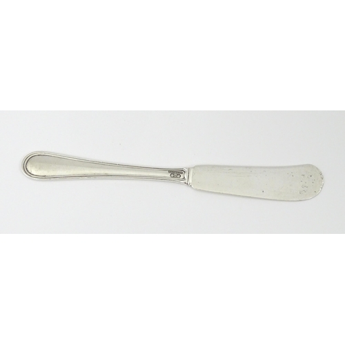 421 - An American sterling silver butter knife, maker Gorham Manufacturing Co. Approx. 5 1/2