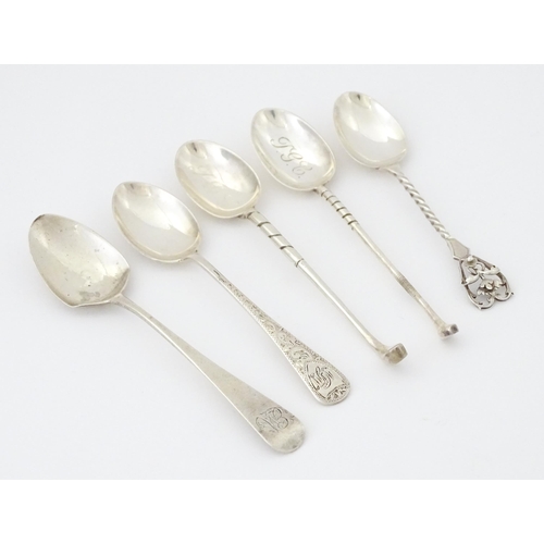 441 - Assorted silver items to include a silver teaspoon with golf club formed handle hallmarked Sheffield... 