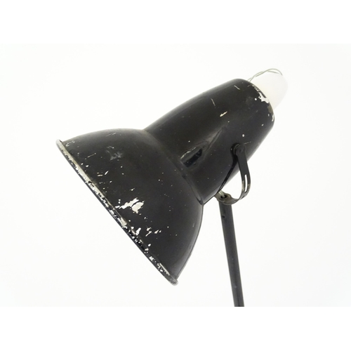 1424 - A 20thC black Anglepoise lamp. Approx. 34