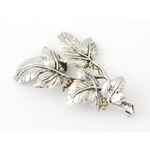 692 - A silver brooch of leaf form by Cropp & Farr Ltd. Approx. 2