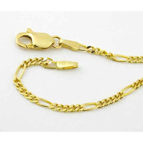 737 - A 14ct gold chain bracelet. Approx. 7