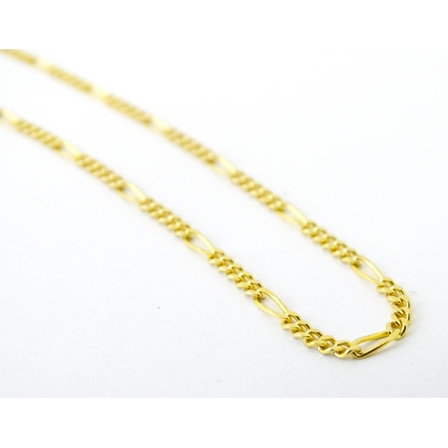 737 - A 14ct gold chain bracelet. Approx. 7