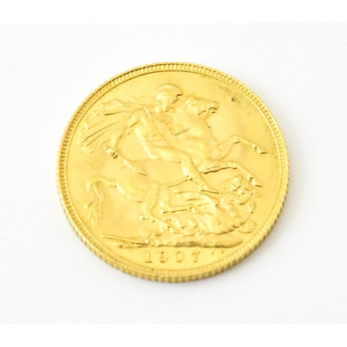 809 - Coin : An Edward VII 1907 gold sovereign