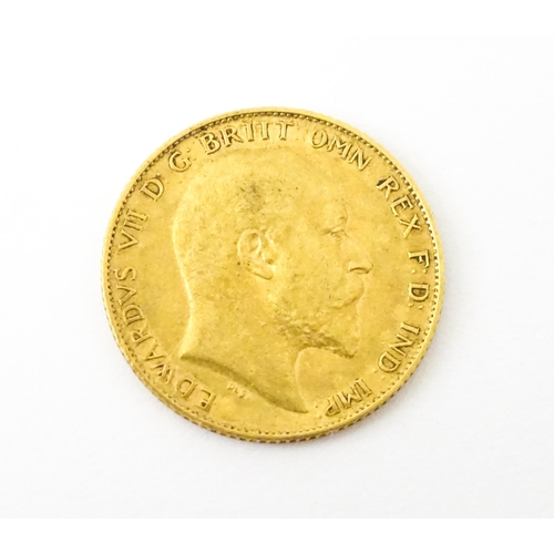 814 - Coin : An Edward VII 1909 gold half sovereign