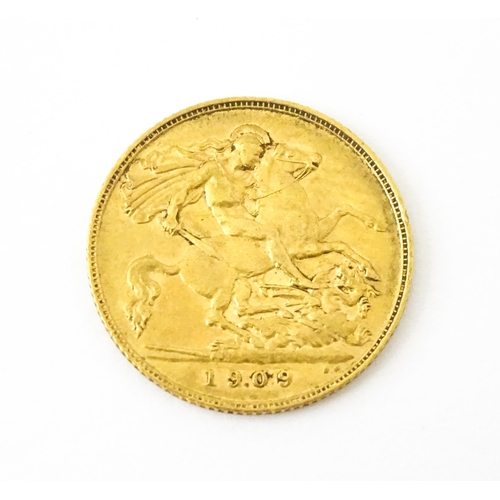 814 - Coin : An Edward VII 1909 gold half sovereign