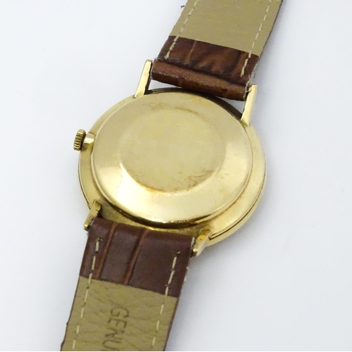 792 - A vintage 9ct gold cased gentleman's Accurist automatic shock master wristwatch, hallmarked Edinburg... 