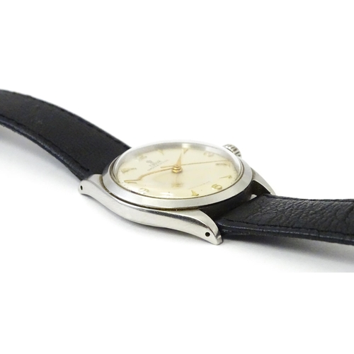 794 - A gentleman's Tudor wristwatch, the dial signed Tudor Oyster Royal Shock-Resisting, the back of the ... 