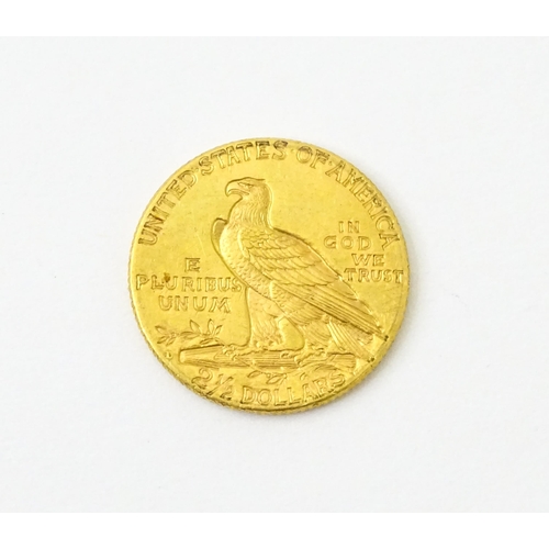 823 - Coin : A United States of America gold 1925 2 1/2 dollar coin with Liberty Indian head to one side, ... 