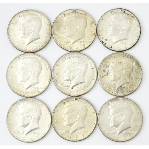 824 - A quantity of assorted United States of America coins, various dates and denominations, to include h... 