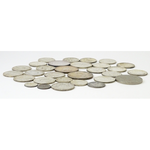 824 - A quantity of assorted United States of America coins, various dates and denominations, to include h... 