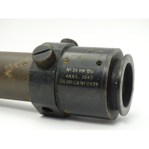 831 - Militaria , WWII / World War 2 / Second World War / WW2 : a 6pdr artillery gun sight, the eyepiece m... 