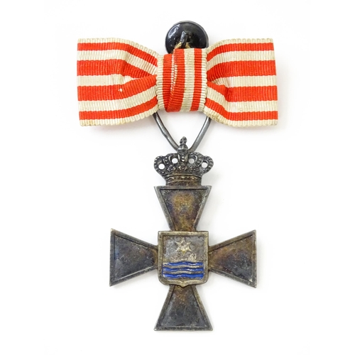 837 - Militaria : Victorian British Army African campaign medals, comprising: a Queen's South Africa medal... 