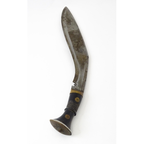 847 - An early 20thC Kukri / Khukuri knife and sheath, the steel blade with double fuller and carved horn ... 