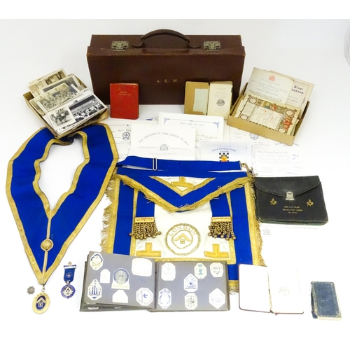 1084 - Freemasonry / Masonic Interest: a quantity of masonic regalia , to include a silver ' Royal Masonic ... 