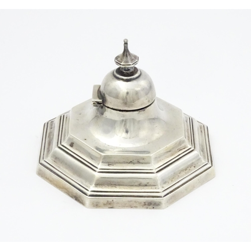 314A - A silver inkwell of octagonal form  hallmarked Sheffield 1903 maker Hawksworth, Eyre & Co Ltd. Appro... 