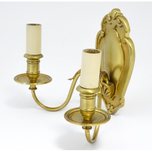 1430 - A 20thC brass twin branch wall light. Approx. 7 1/2