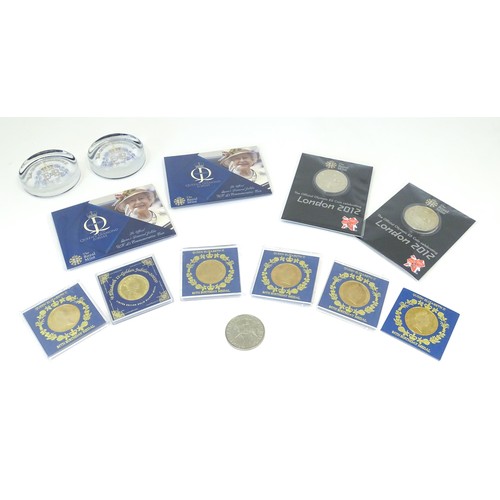 824A - Collector's Coins : a quantity of commemorative coins, comprising two 2012 Royal Mint Queen Elizabet... 