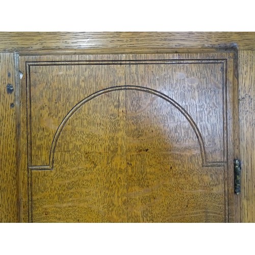 1392A - Thomas Knight of Thaxted : An 18thC oak cased 30 hour longcase clock striking on a bell, the dial ha... 