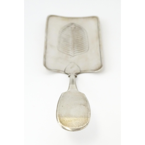 453 - A George III silver fish slice hallmarked London 1805, maker Thomas James. Approx. 11 1/2