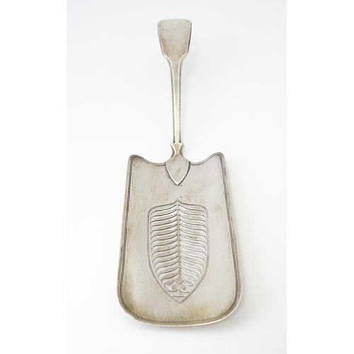 453 - A George III silver fish slice hallmarked London 1805, maker Thomas James. Approx. 11 1/2