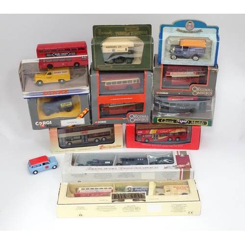 201 - Toys: A quantity of assorted die cast scale model vehicles, buses etc. to include a KMB Corgi Toys l... 