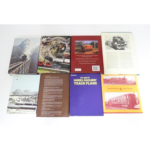 648 - Books: Eight books on the subject of trains / railways to include A Guide to the Steam Railways of G... 