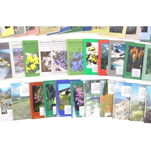 697 - Books / Periodicals - Botany interest : A large quantity of the Quarterly Bulletin of the Alpine Gar... 