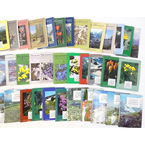 697 - Books / Periodicals - Botany interest : A large quantity of the Quarterly Bulletin of the Alpine Gar... 