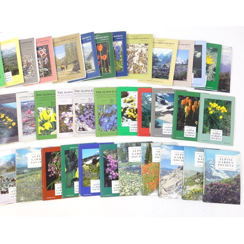 697 - Books / Periodicals - Botany interest : A large quantity of the Quarterly Bulletin of the Alpine Gar... 