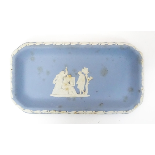 212 - Wedgwood : a quantity of assorted dinnerwares in the Whitehall and Campion patterns, together with t... 